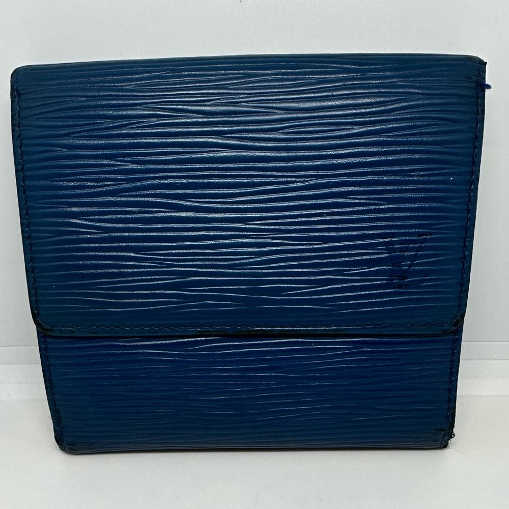 Louis Vuitton Blue Epi leather wallet.